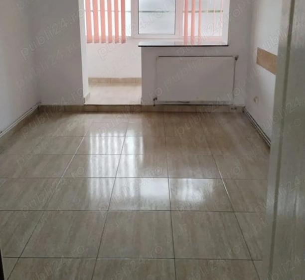 Spațiu comercial, de 84 mp, în Central