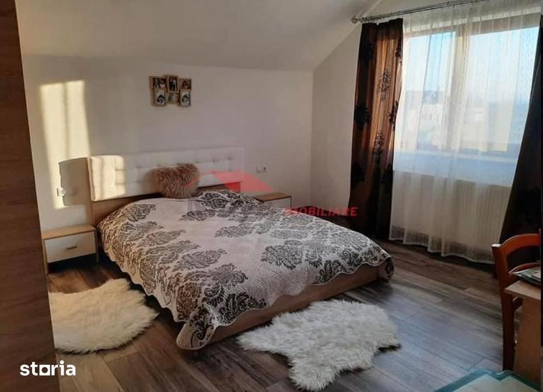 Casă cu 5 camere cu Teren 500 Mp în Unirea
