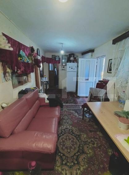 Casă individuală cu 3 camere cu Teren 950 Mp în Șimnicu de Sus