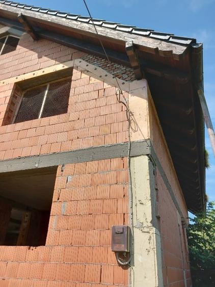 Casă individuală cu 5 camere cu Canalizare în Săcălaz