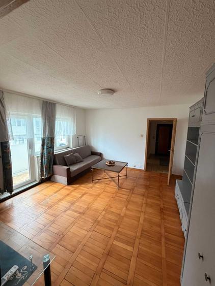 Apartament de vanzare - 4