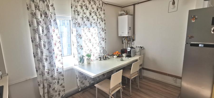 Apartament cu 2 camere decomandat în Doamna Ghica