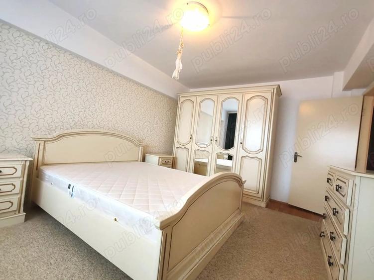 Apartament cu 3 camere decomandat în Ultracentral