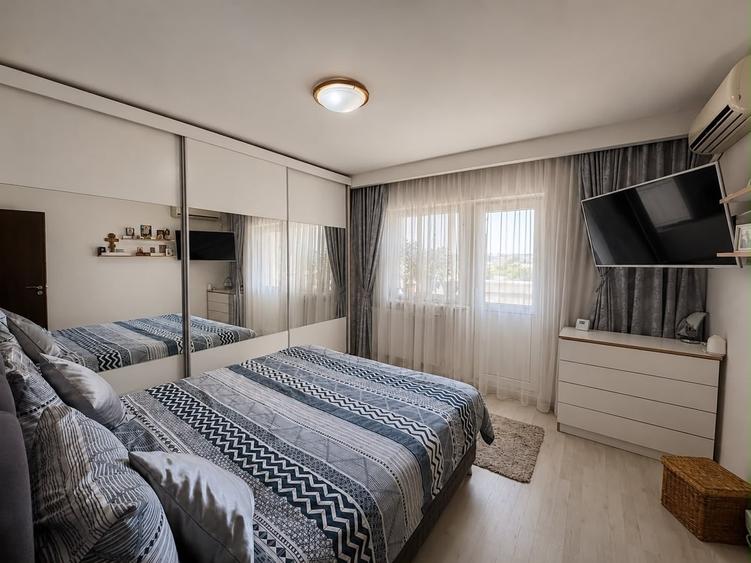 Apartament cu 3 camere decomandat în 13 Septembrie