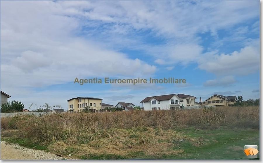 Teren Construcții intravilan de 900 mp, în Lazu