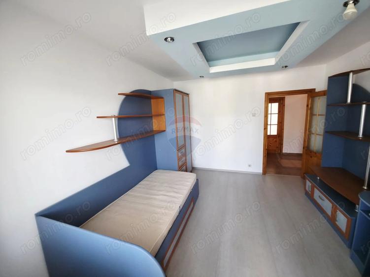 Apartament cu 2 camere decomandat în 1 Mai