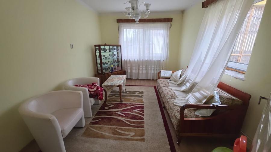 Casă individuală cu 5 camere cu Garaj în Vințu de Jos