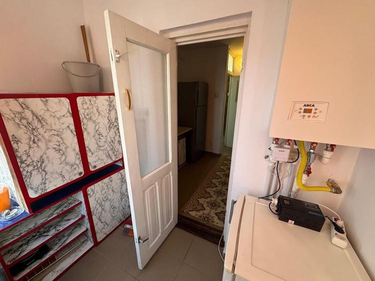 Garsonieră decomandată în Nicolina