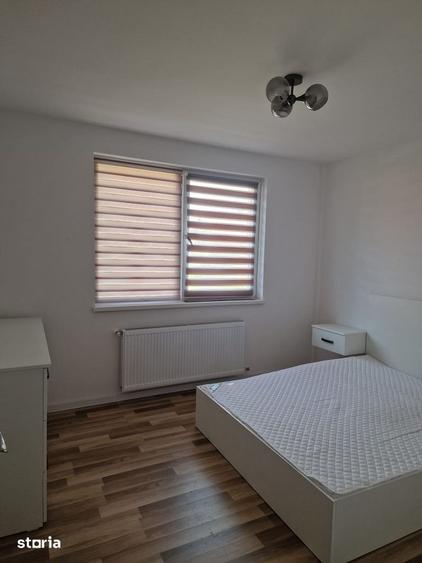 Apartament cu 3 camere decomandat în Șcheia