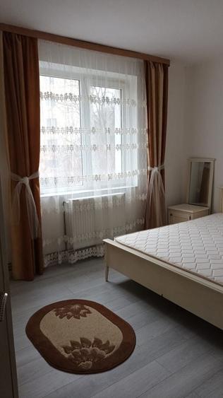 Apartament cu 2 camere semidecomandat, mobilat în Aleea Trandafirilor