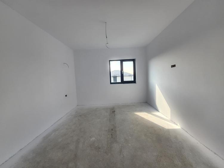 Casă individuală cu 4 camere cu Teren 650 Mp în Valea Adâncă