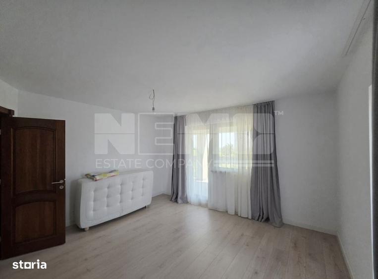 Casă cu 4 camere în Copălău