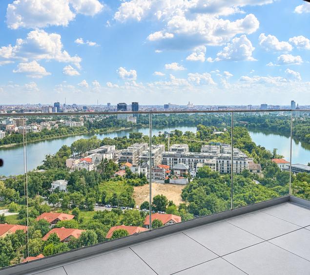 Apartament cu 3 camere decomandat în Floreasca