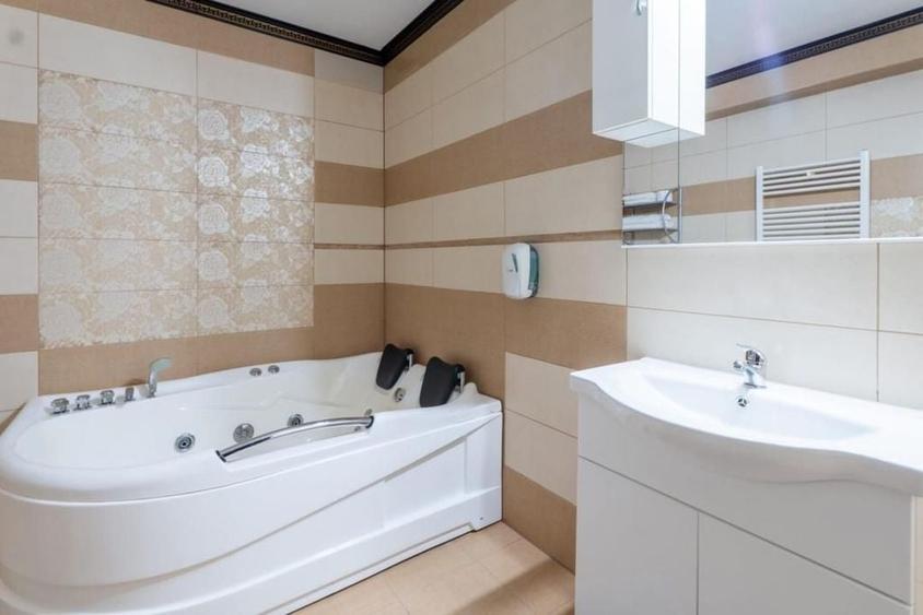 Spațiu comercial, de 2,334 mp, în Valea Lupului