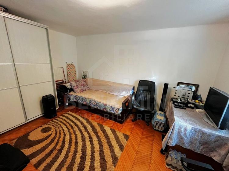 Casă individuală cu 5 camere cu Canalizare în Hălchiu