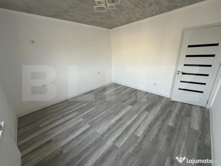 Casă cu 5 camere cu Teren 371 Mp în Central