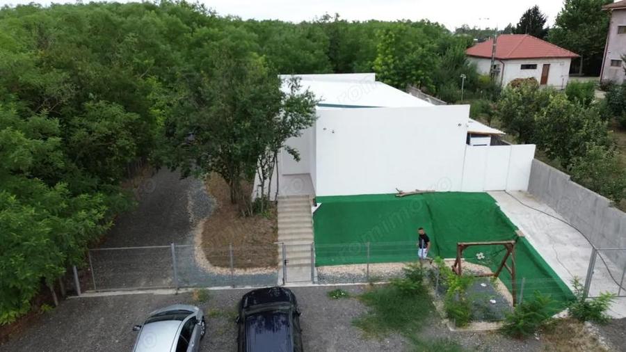 Casă cu Teren 1500 Mp în Frumușani