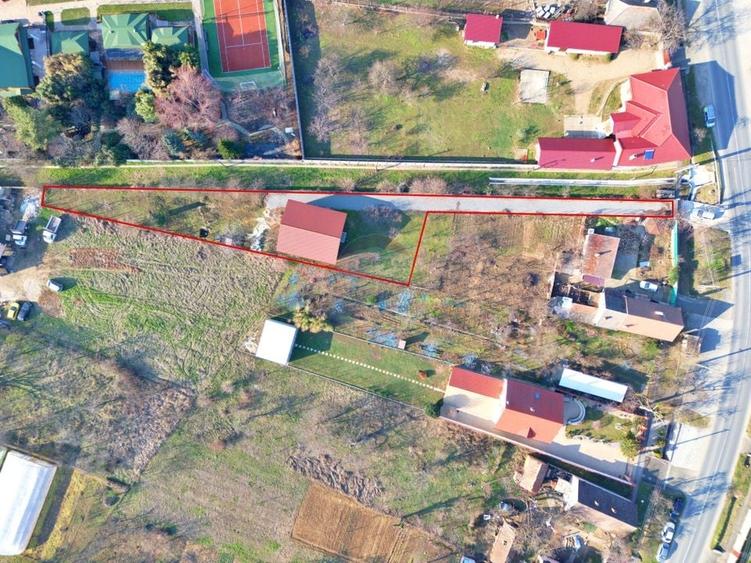 Casă cu 3 camere cu Teren 1237 Mp în Miniș
