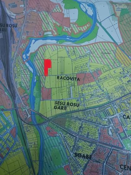 Teren de 13000 mp, în Central