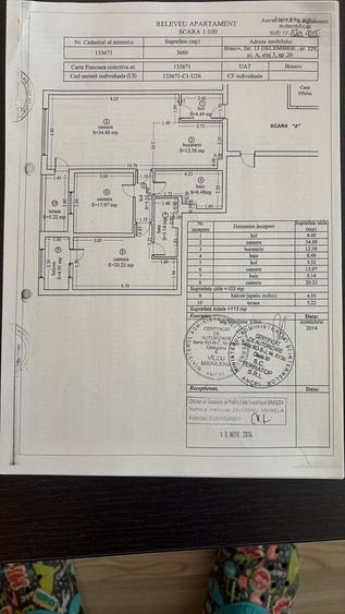 Apartament cu 3 camere semidecomandat în Tractorul