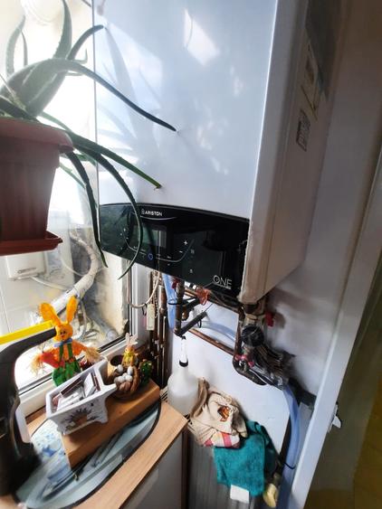 Apartament cu 2 camere decomandat, mobilat în Galata