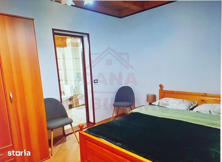 Casă cu 10 camere cu Teren 1000 Mp în Cerbăl