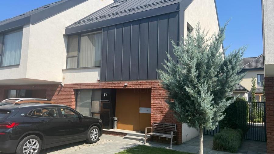 Casă individuală cu 5 camere cu Canalizare în Pipera