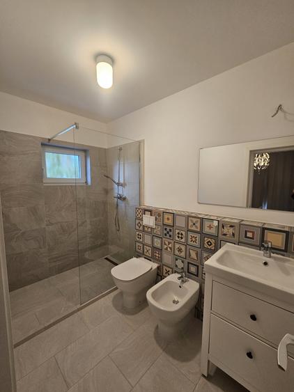 Casă individuală cu 5 camere cu Canalizare în Gruia