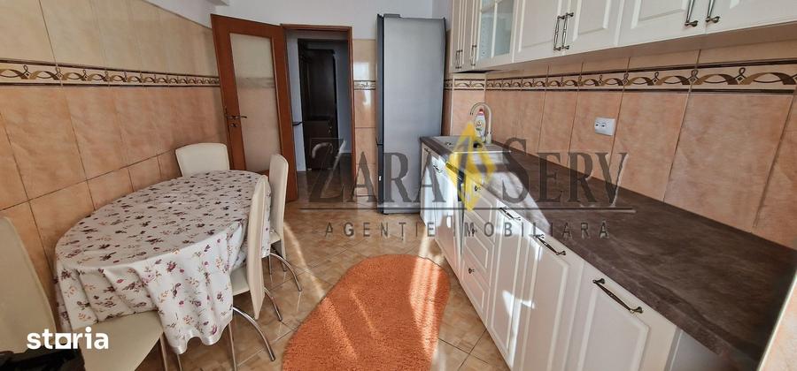 Apartament cu 3 camere decomandat în Cantacuzino