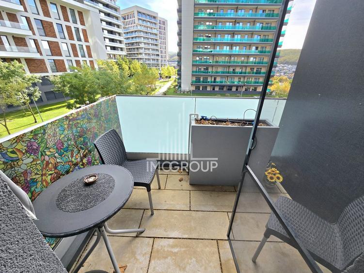 Apartament cu 2 camere semidecomandat, mobilat în Zorilor