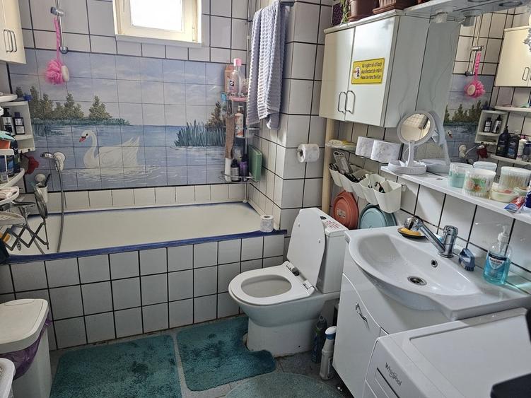 Casă cu 4 camere cu Teren 140 Mp în Olteni