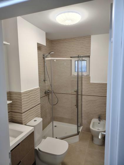 Apartament de vanzare Roman 3camere zona centrala - 5