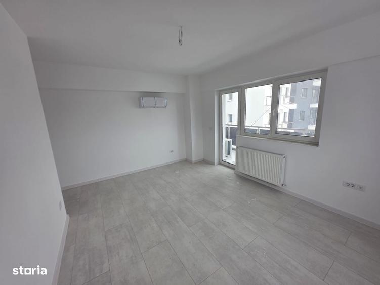 Apartament cu 2 camere decomandat în Socola