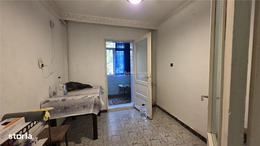 Apartament cu 2 camere decomandat în Central
