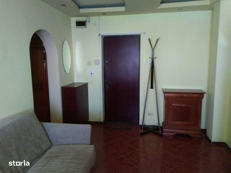 Apartament cu 3 camere, mobilat în Pantelimon