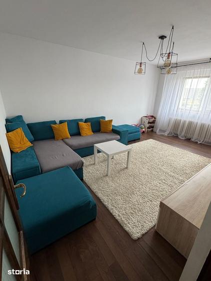Apartament cu 3 camere decomandat în Central
