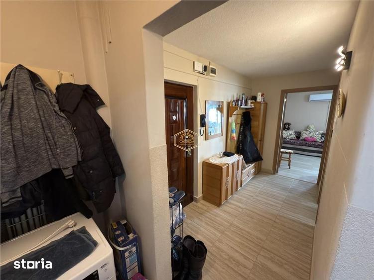 Apartament cu 2 camere decomandat în Micro 17