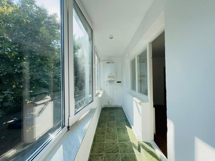 Apartament cu 3 camere semidecomandat în Șagului