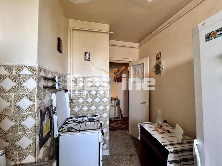 Apartament cu 2 camere decomandat, mobilat în Central