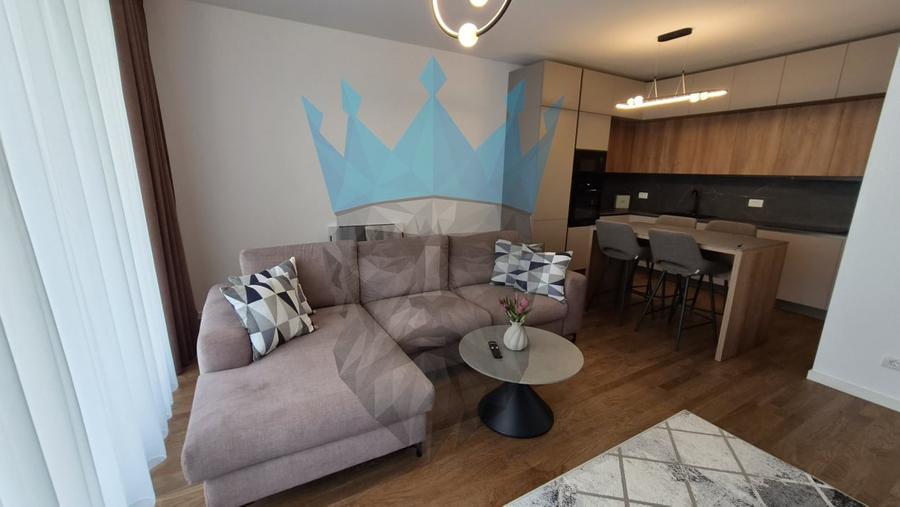 Apartament cu 2 camere semidecomandat, mobilat în Băneasa