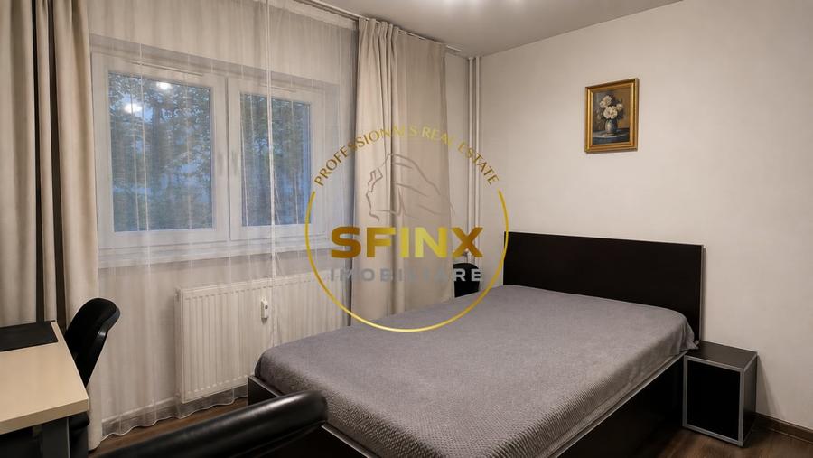 Apartament cu 4 camere semidecomandat, mobilat în Politehnica