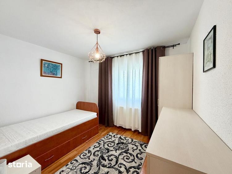 Apartament cu 4 camere decomandat în Trei Stejari