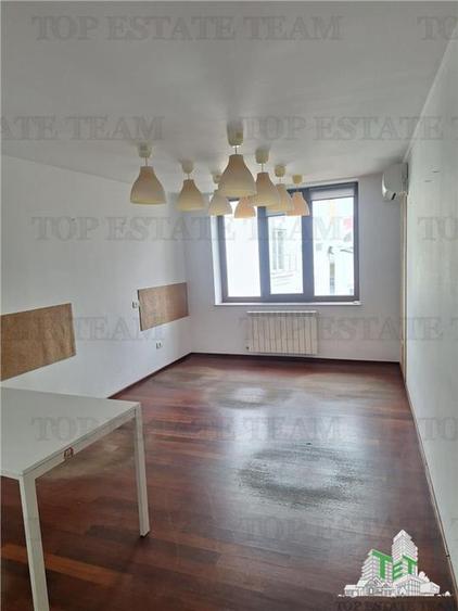 Casă cu 6 camere cu Teren 200 Mp în Dorobanți