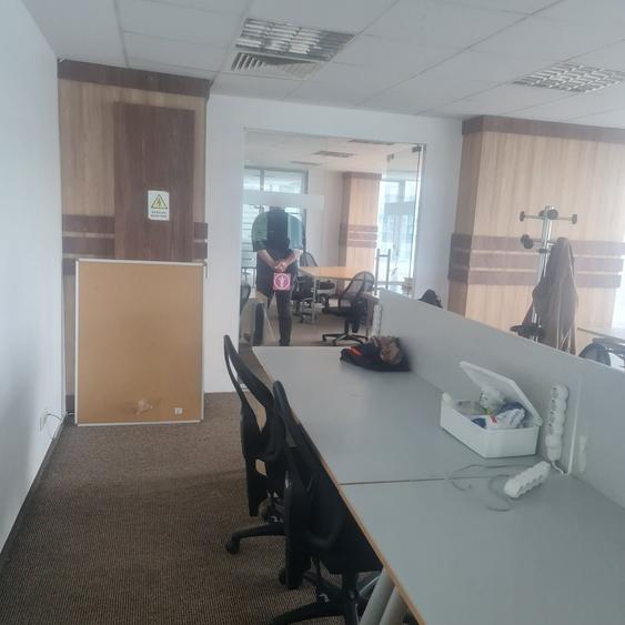 Spațiu comercial, de 225 mp, în Central