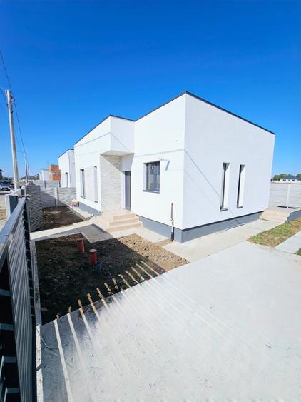 Casă individuală cu 3 camere cu Teren 265 Mp în Berceni