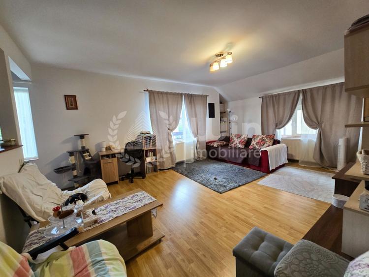 Casă individuală cu 6 camere cu Canalizare în Bună Ziua