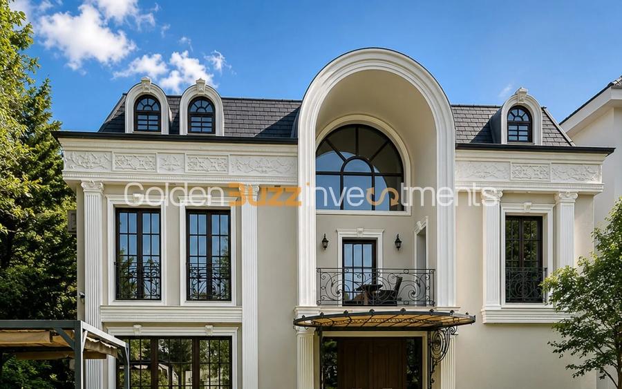 Casă individuală cu 11 camere cu Canalizare în Iancu Nicolae