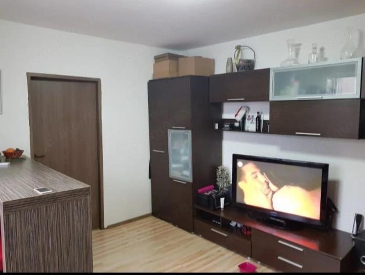 Apartament cu 2 camere nedecomandat în Central