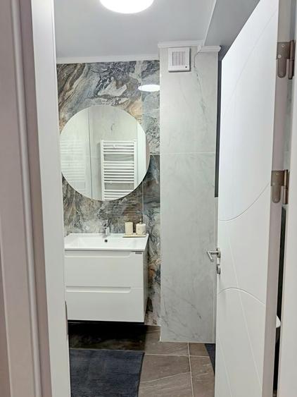 Apartament cu 2 camere decomandat, mobilat în Tomis Plus