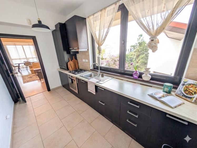 Apartament cu 3 camere, mobilat în Voluntari